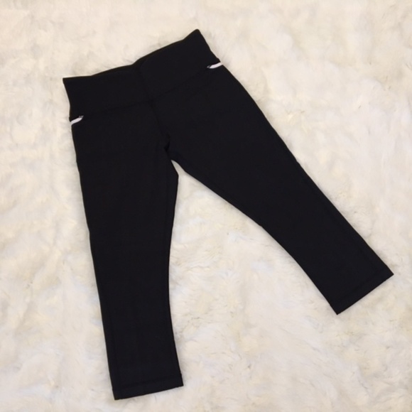 Lululemon Capri Pants Leggings Black White Stripe - Picture 2 of 7